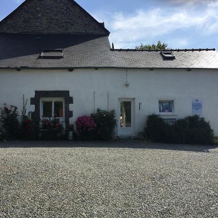 Le Petit Gite Blanc, Langourla Luaran gambar